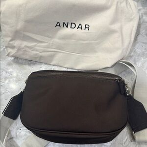 Andar Active Waymaker Chocolate Bag
